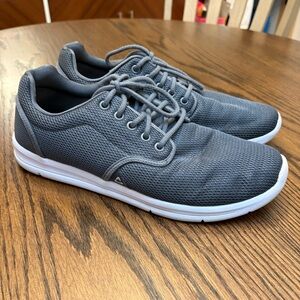 Cuater By TravisMathew Mens 10 The Daily Knit Lace Up Golf Sneakers 4MT111 Gray